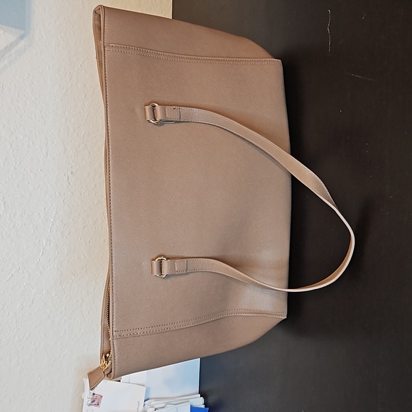 bebe tote with crossbody included - Picture 9 of 14